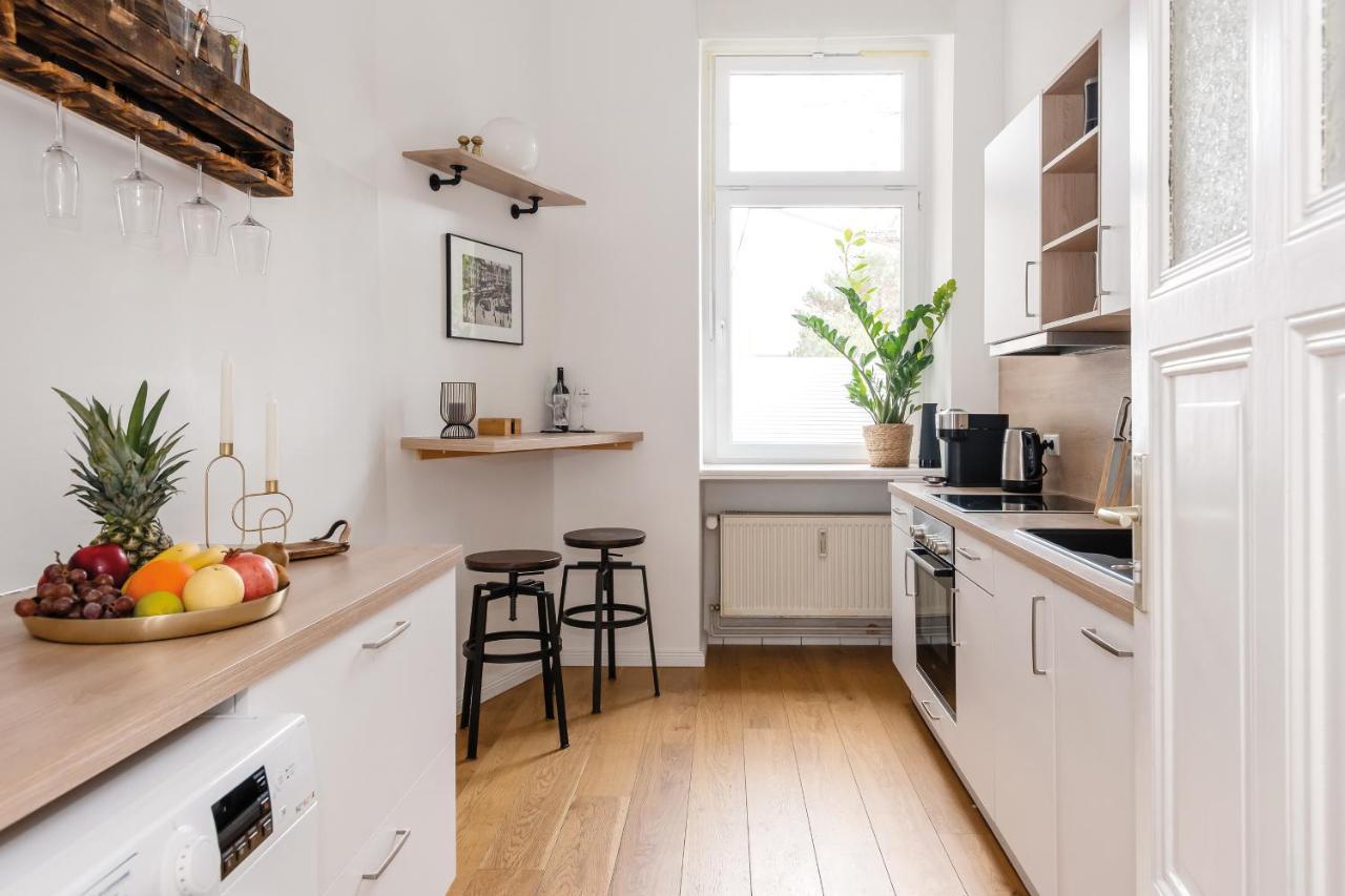 90sqm 2br Biz Loft - 5min Station Appartement Berlin